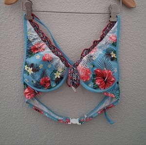 Floral Underwire Bikini Top in Sky Blue